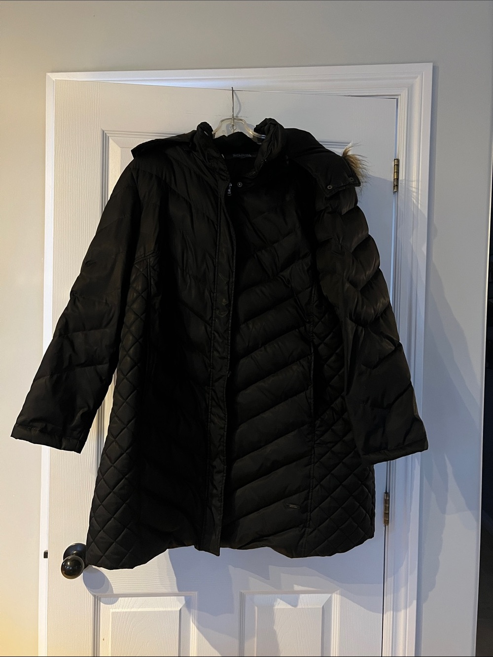 Women's Black Quilted down filled Hooded Puffer Coat